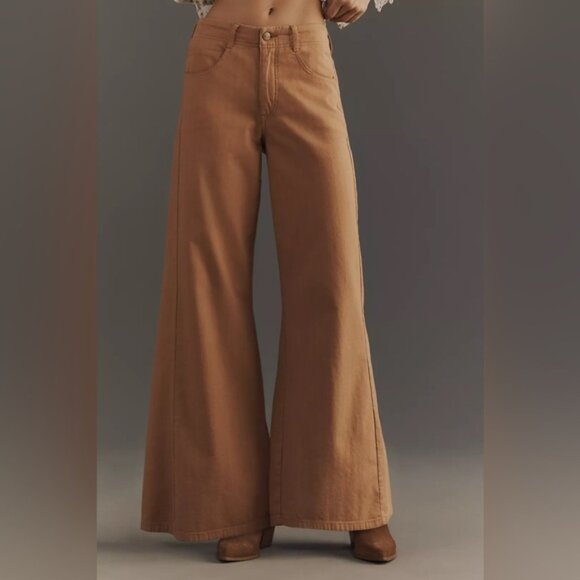 NWT Size 32 - The Adi Cotton Mid-Rise Frayed Relaxed Flare Pants by Pilcro - Picture 1 of 16